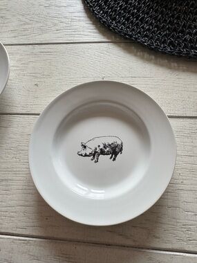 Thirstystone White Ceramic Appetizer Plate with Black Pig Illustration